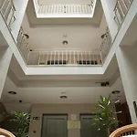 Отель Flor Parks Барселона