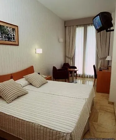 Flor Parks Szálloda 3*