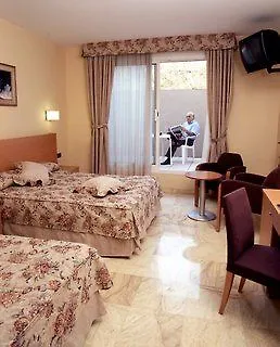 Flor Parks Szálloda 3*